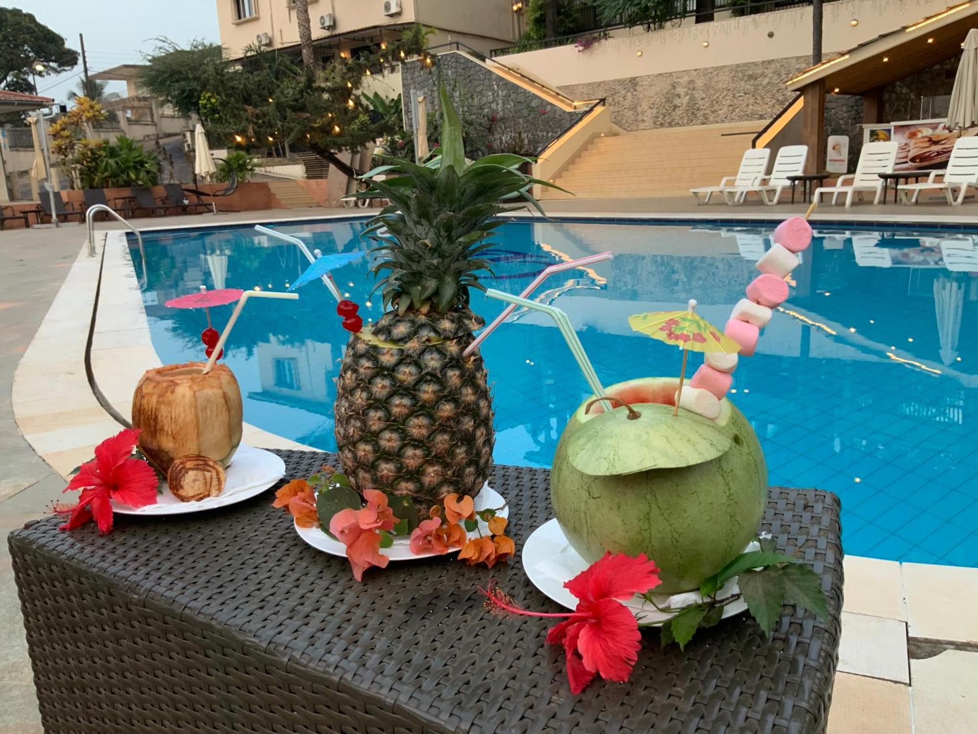 乡间小屋综合旅馆 弗里敦 外观 照片